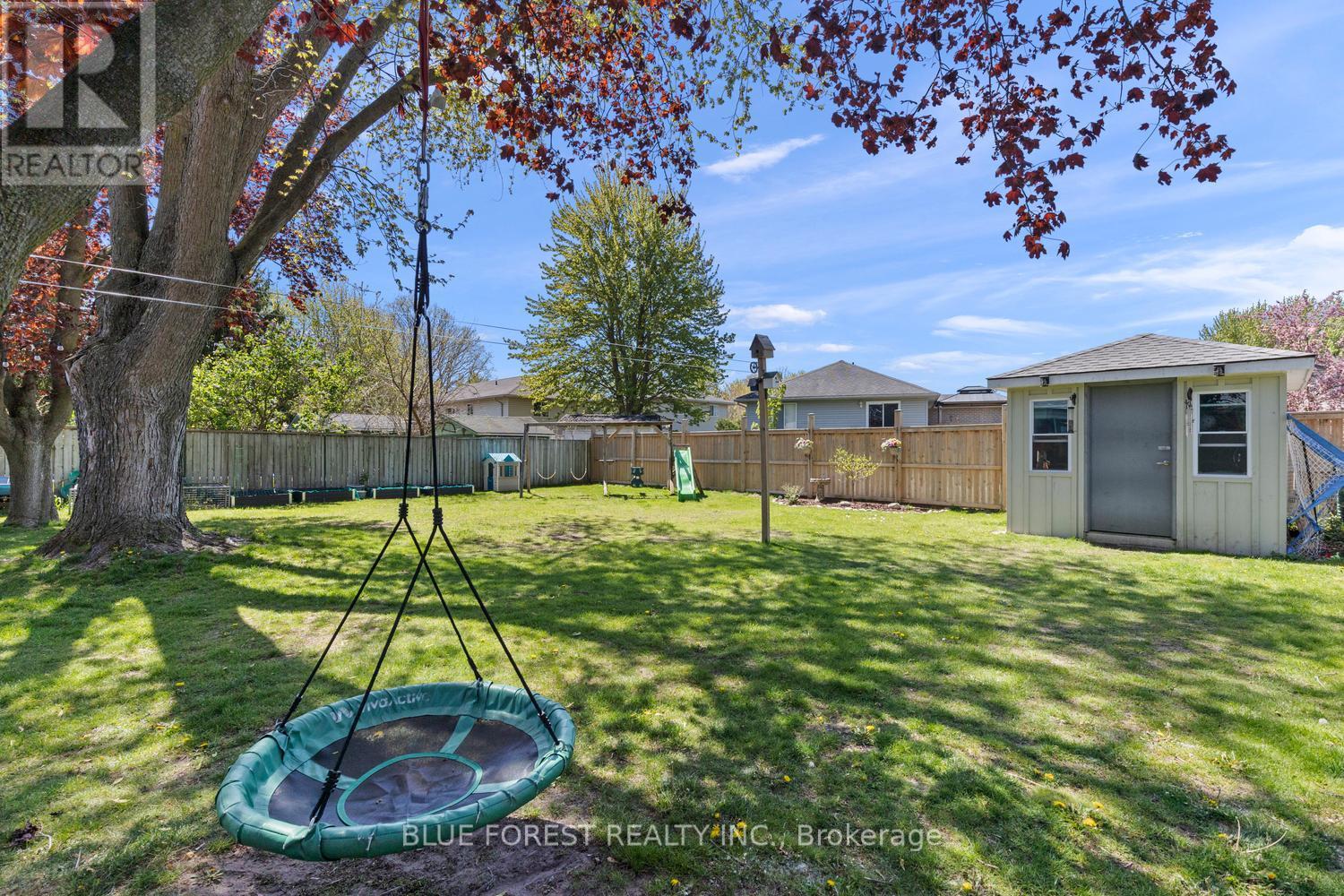 16 Dell Drive, Strathroy-Caradoc, Ontario  N7G 3N5 - Photo 40 - X13141706