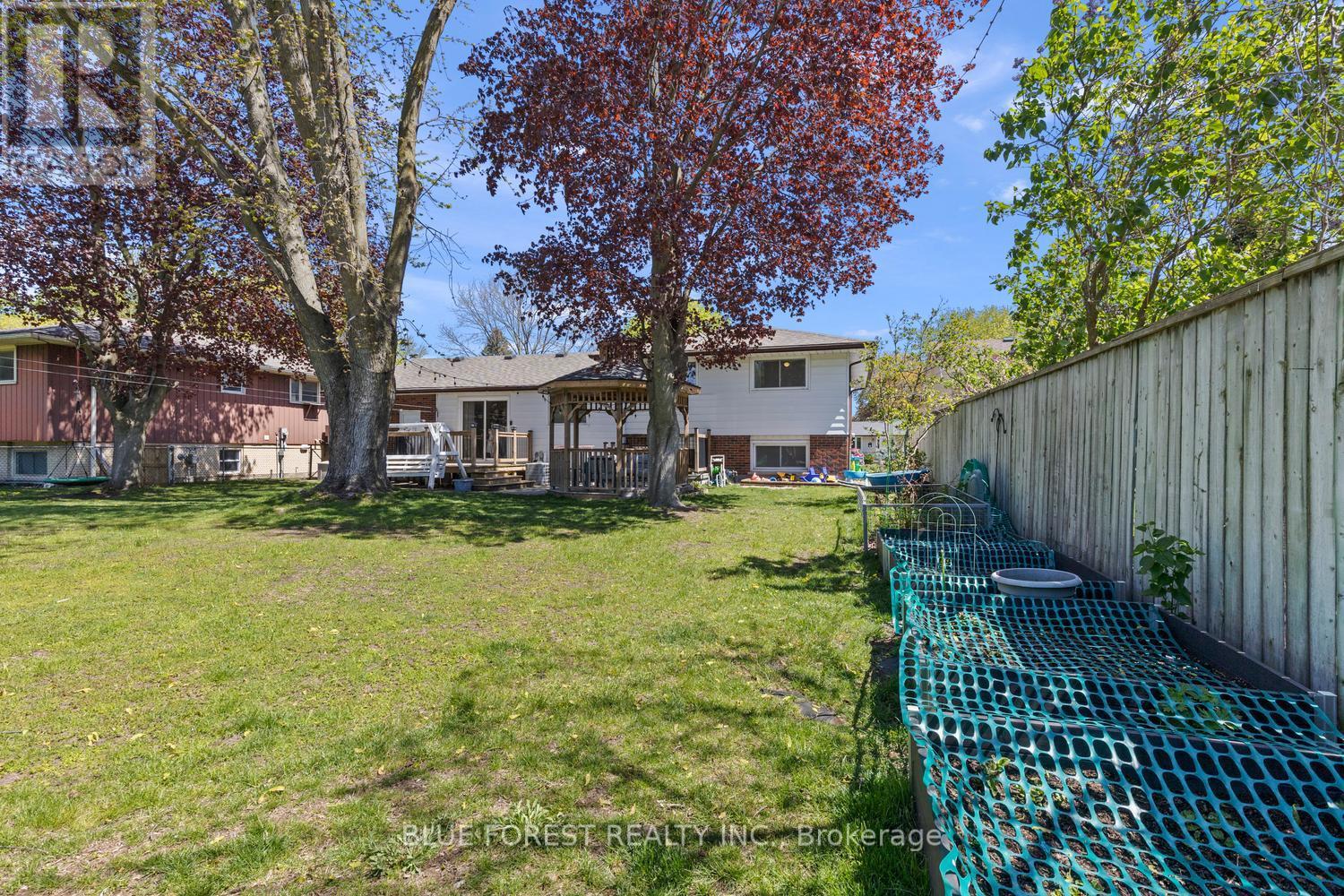16 Dell Drive, Strathroy-Caradoc, Ontario  N7G 3N5 - Photo 44 - X13141706