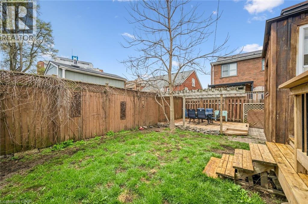 9 Spadina Road E, Kitchener, Ontario  N2M 3X2 - Photo 28 - 40831058