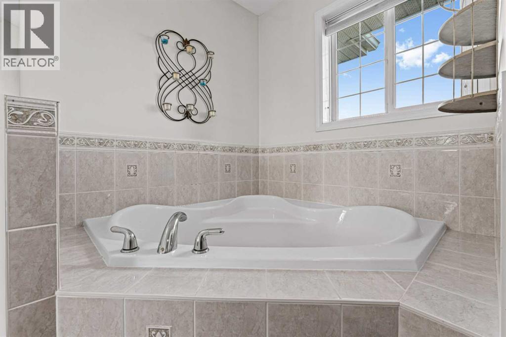 199 Adams Close, Red Deer, Alberta  T4R 3C8 - Photo 24 - A2310995