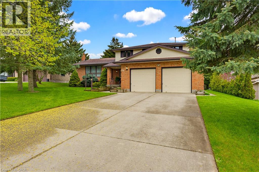 64 Hilltop Court, Heidelberg, Ontario  N0B 2M1 - Photo 2 - 40827535