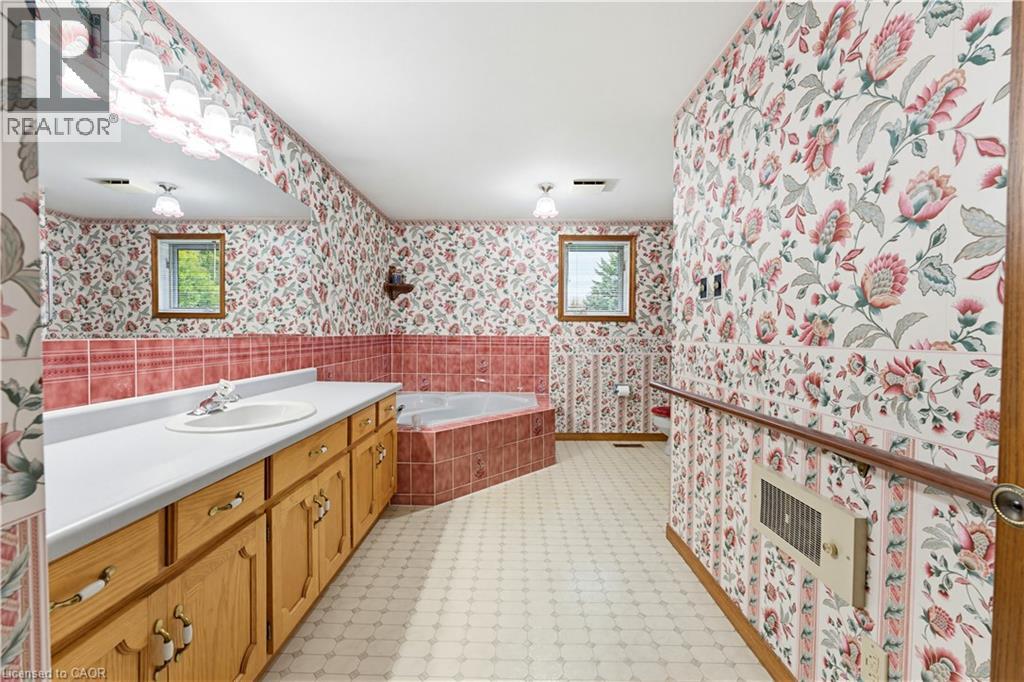 64 Hilltop Court, Heidelberg, Ontario  N0B 2M1 - Photo 22 - 40827535