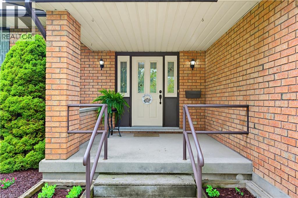 64 Hilltop Court, Heidelberg, Ontario  N0B 2M1 - Photo 3 - 40827535