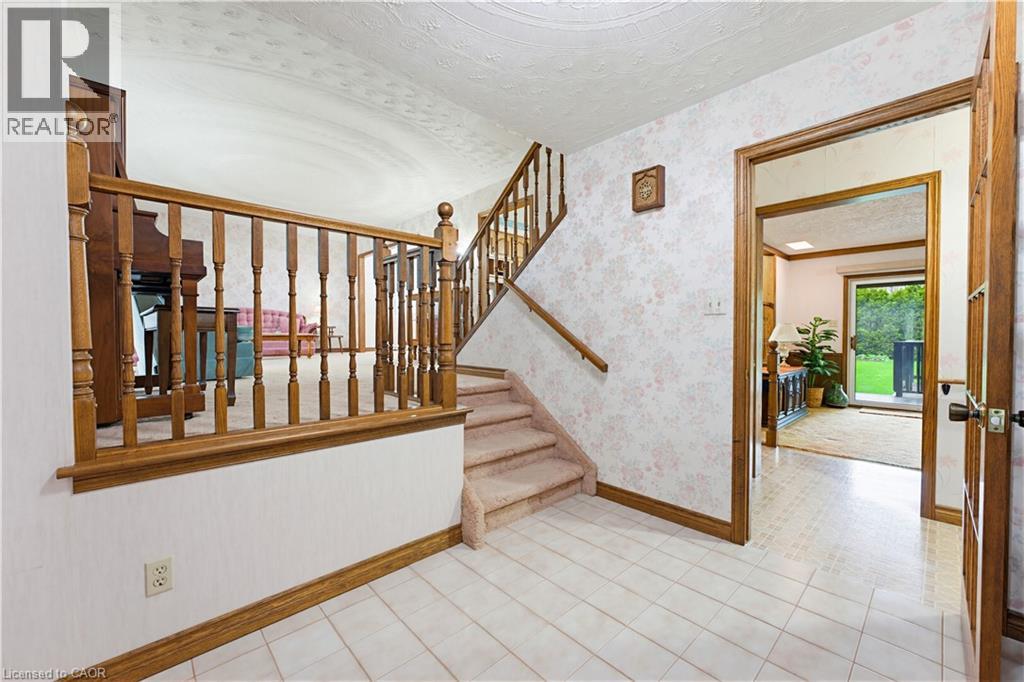 64 Hilltop Court, Heidelberg, Ontario  N0B 2M1 - Photo 5 - 40827535
