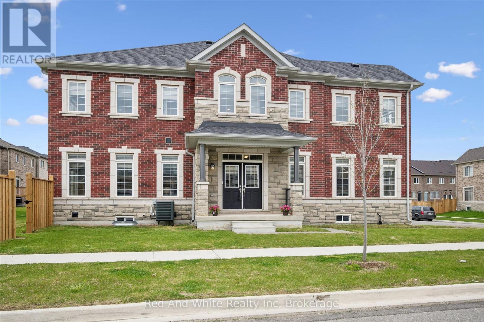 3 GLEDHILL CRESCENT, Cambridge, Ontario