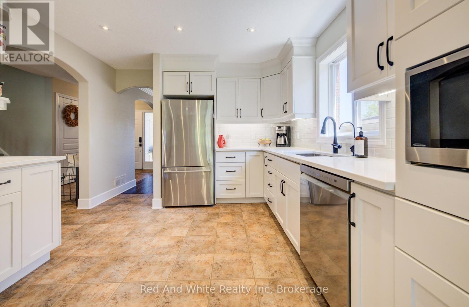 195 Westcliff Way, Cambridge, Ontario  N1S 5C2 - Photo 11 - X13141874
