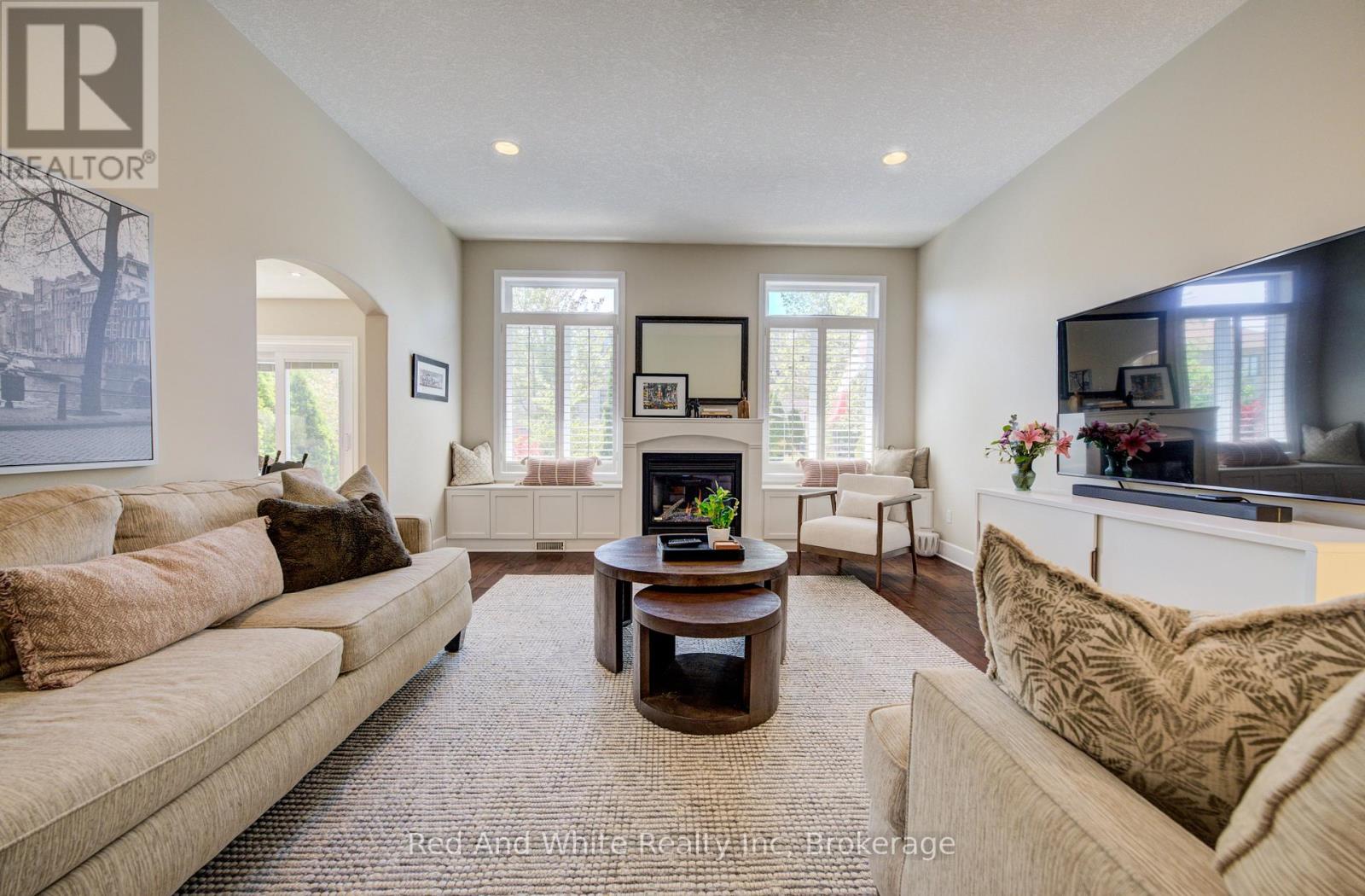 195 Westcliff Way, Cambridge, Ontario  N1S 5C2 - Photo 4 - X13141874
