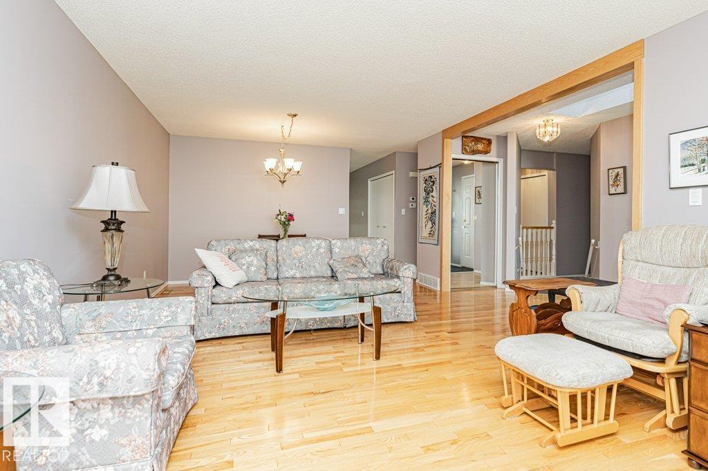 3242 38 Av Nw, Edmonton, Alberta  T6T 1J3 - Photo 5 - E4488514