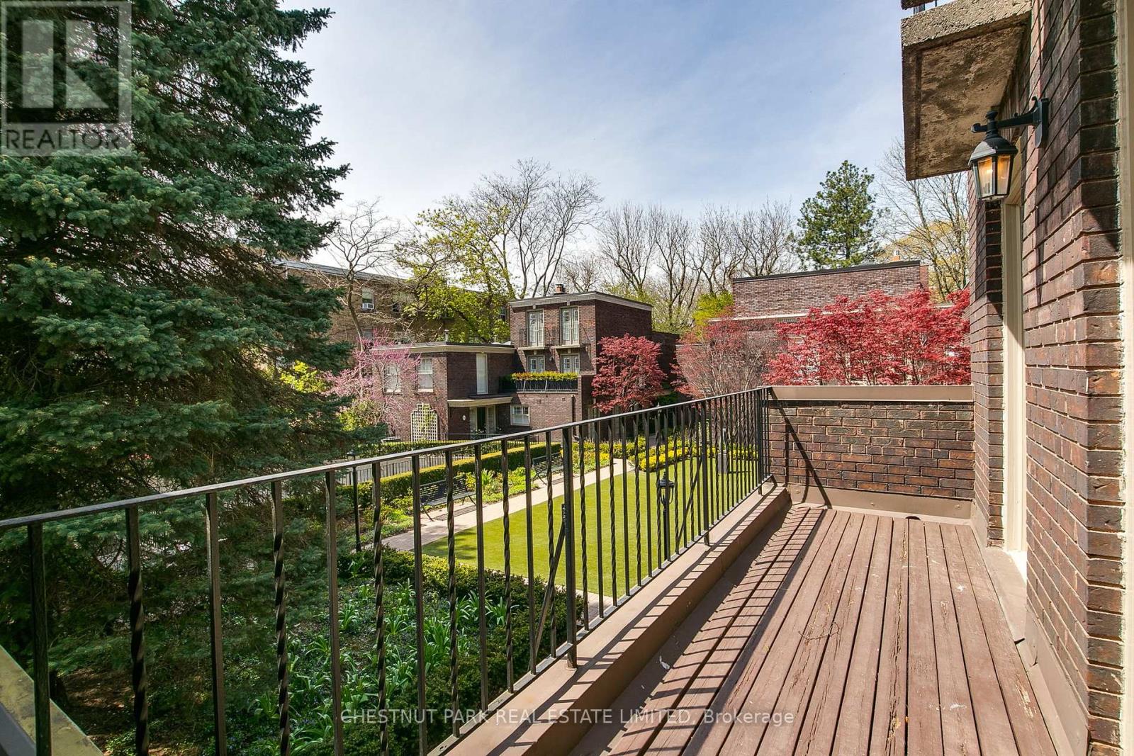 52 Maple Avenue, Toronto, Ontario  M4W 2T7 - Photo 28 - C13141810