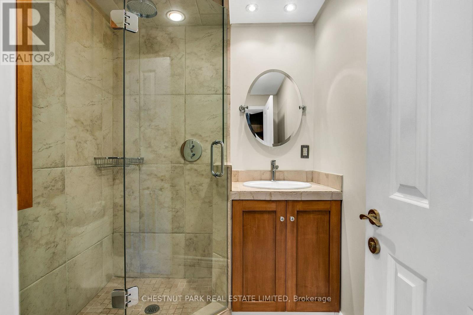52 Maple Avenue, Toronto, Ontario  M4W 2T7 - Photo 29 - C13141810