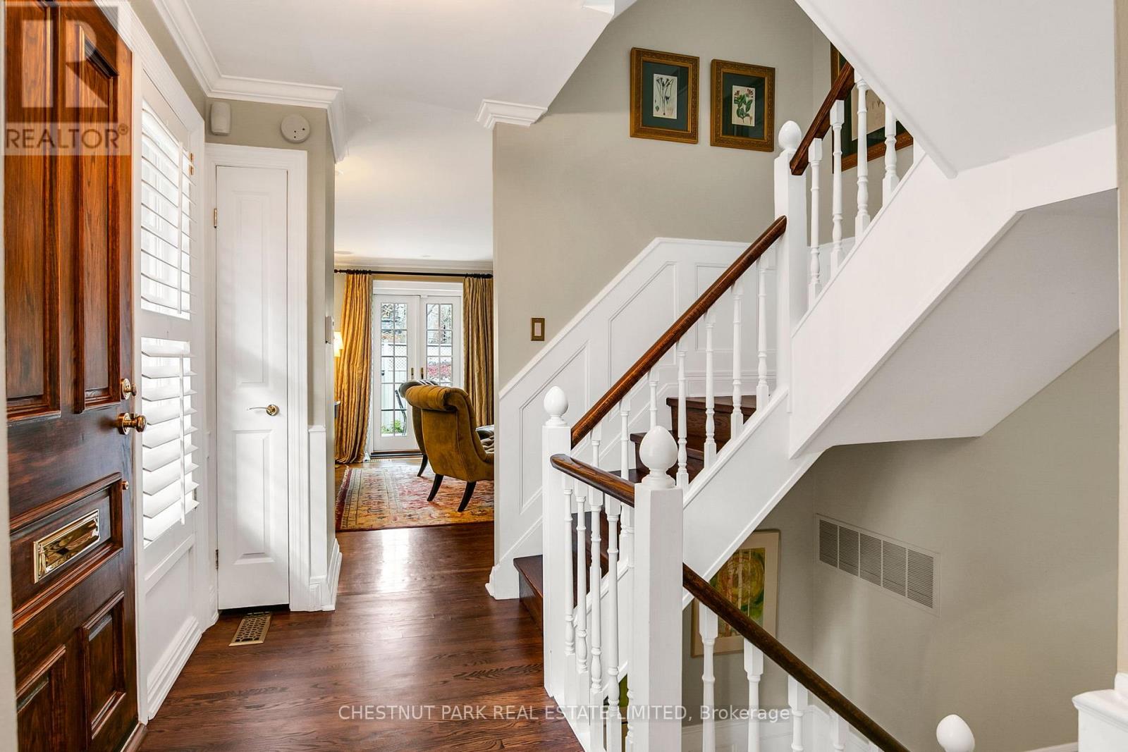 52 Maple Avenue, Toronto, Ontario  M4W 2T7 - Photo 3 - C13141810