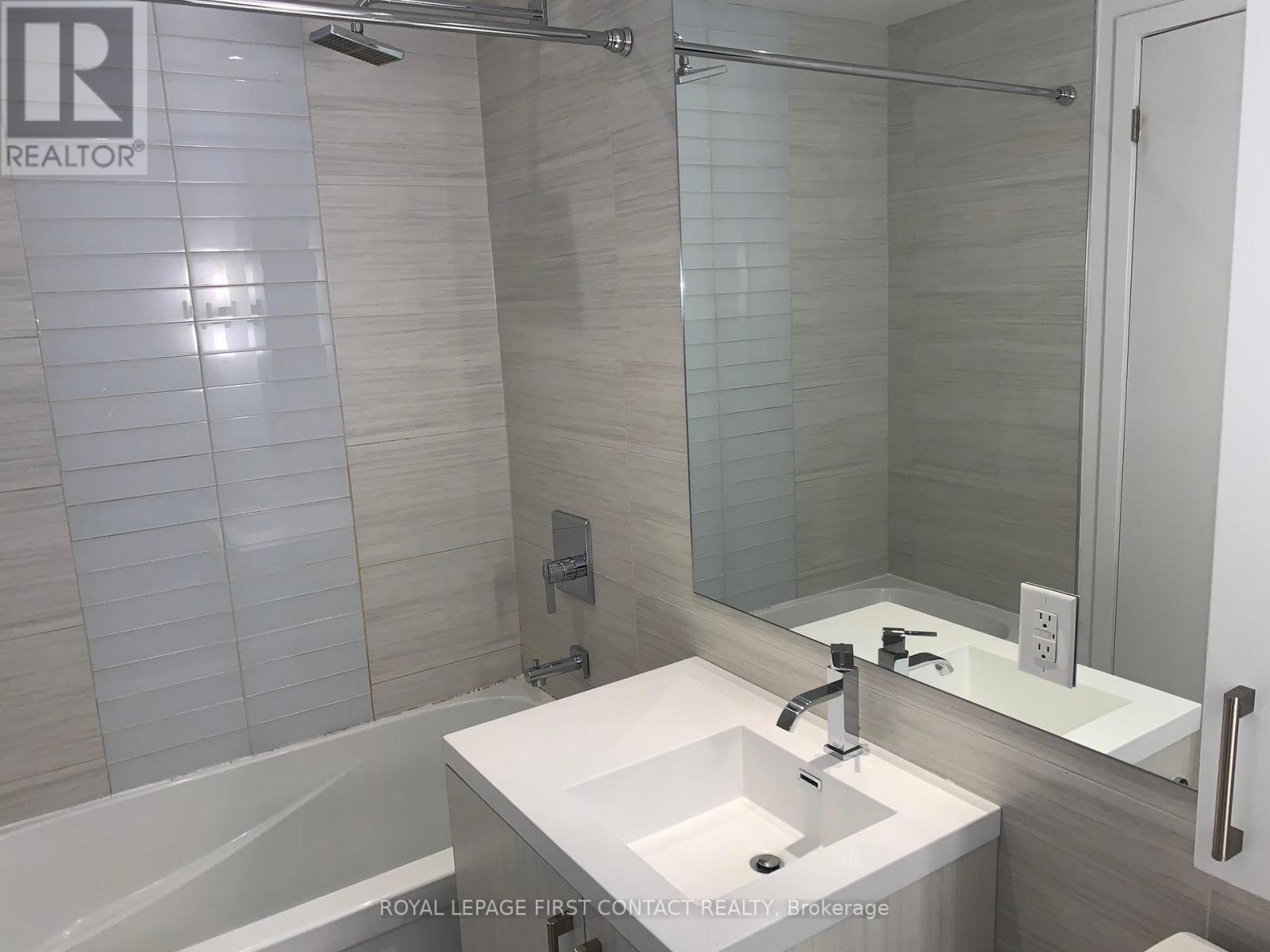901 - 39 Sherbourne Street, Toronto, Ontario  M5A 0L8 - Photo 4 - C13141846