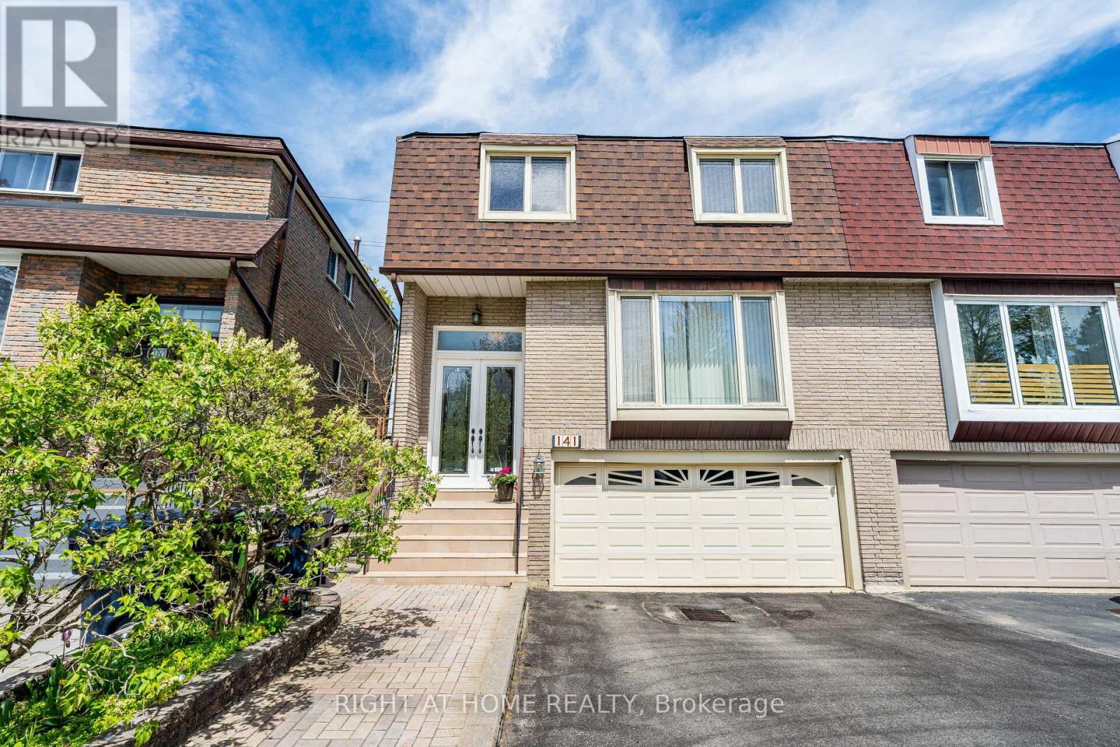 141 DOLLERY COURT, Toronto, Ontario