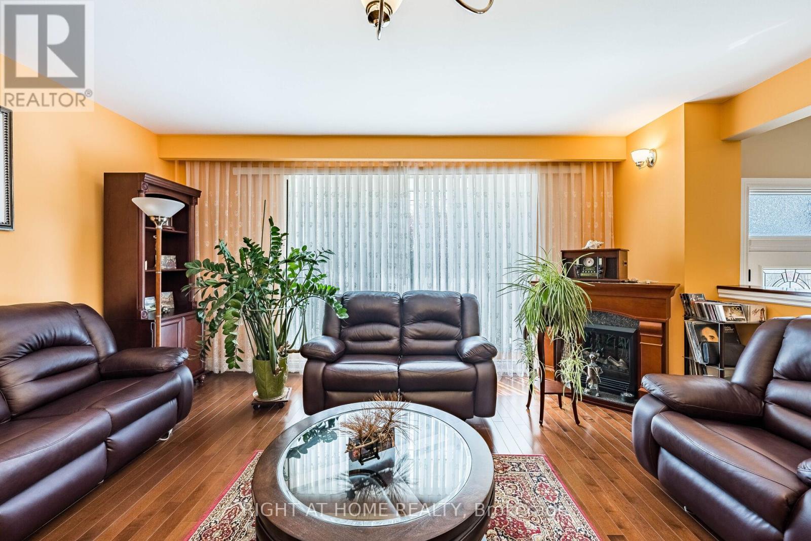 141 Dollery Court, Toronto, Ontario  M2R 3N9 - Photo 8 - C13141862
