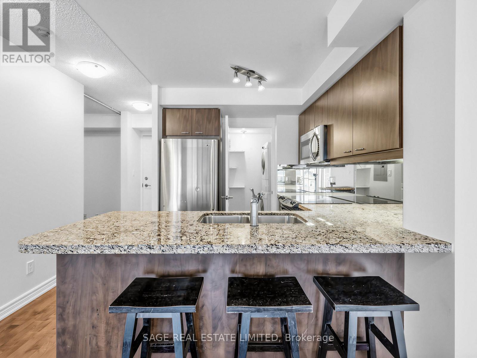 315 - 308 Palmerston Avenue, Toronto, Ontario M6J 3X9 - Photo 10 - C13141900