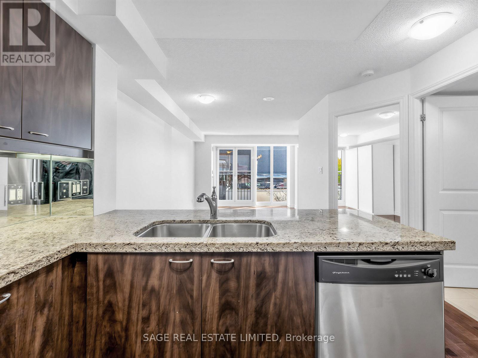 315 - 308 Palmerston Avenue, Toronto, Ontario M6J 3X9 - Photo 12 - C13141900