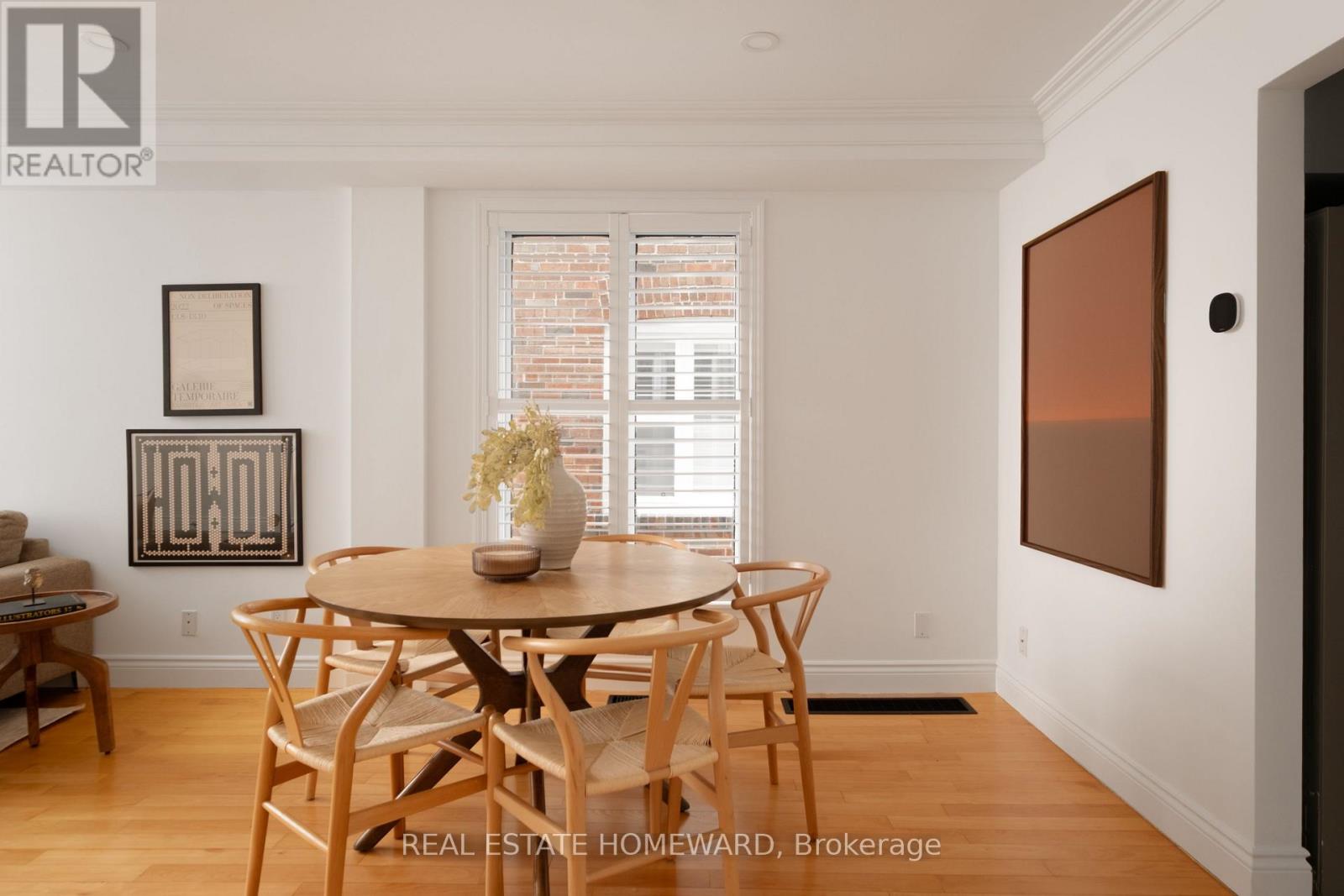 22 Kimbourne Avenue, Toronto, Ontario  M4J 4J2 - Photo 9 - E13141908