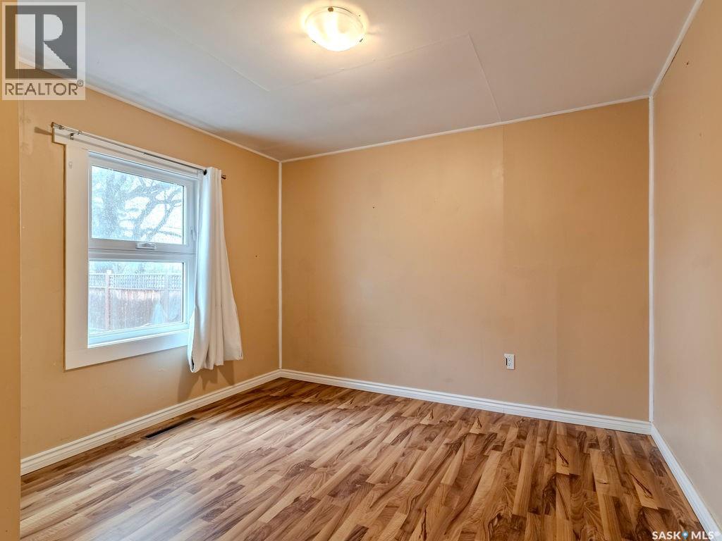9 Minto Place, Saskatoon, Saskatchewan  S7L 1C4 - Photo 14 - SK036353
