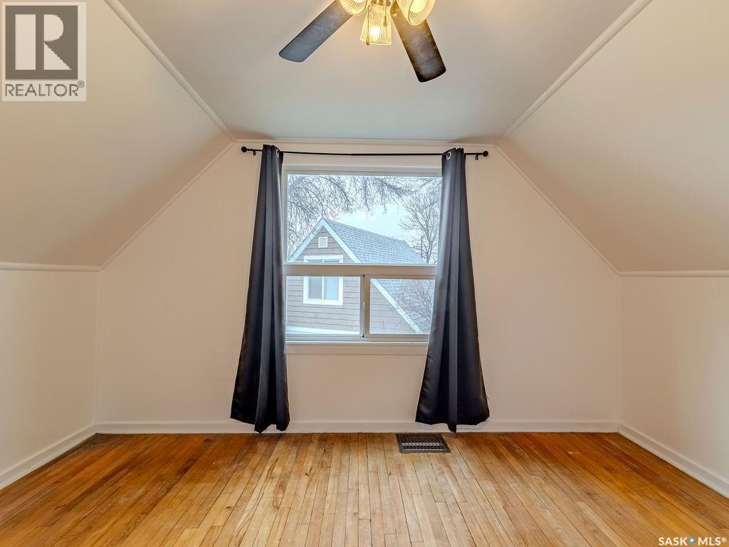 9 Minto Place, Saskatoon, Saskatchewan  S7L 1C4 - Photo 21 - SK036353