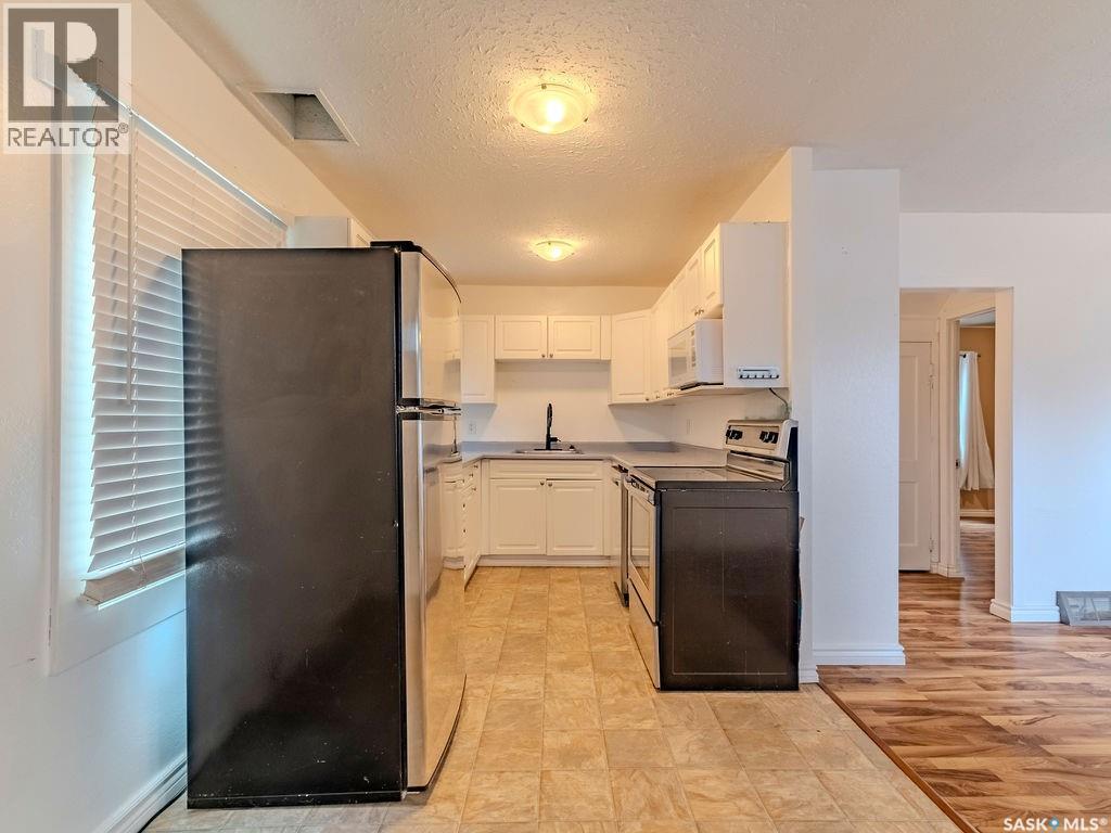 9 Minto Place, Saskatoon, Saskatchewan  S7L 1C4 - Photo 9 - SK036353