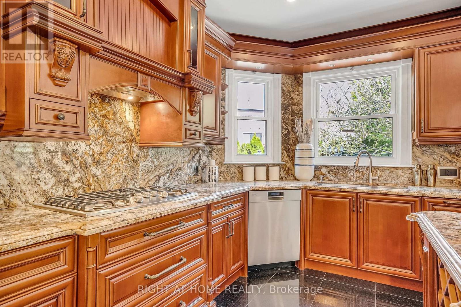 71 Ventura Way, Vaughan, Ontario  L4J 7T4 - Photo 18 - N13141864