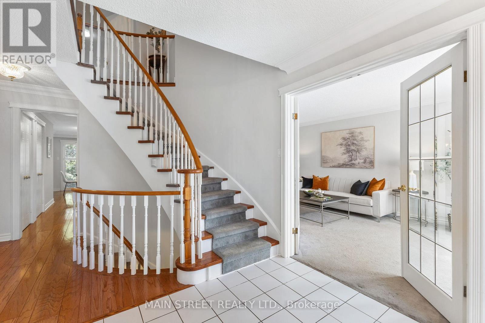 195 Brammar Street, Newmarket, Ontario  L3Y 7T4 - Photo 4 - N13141876