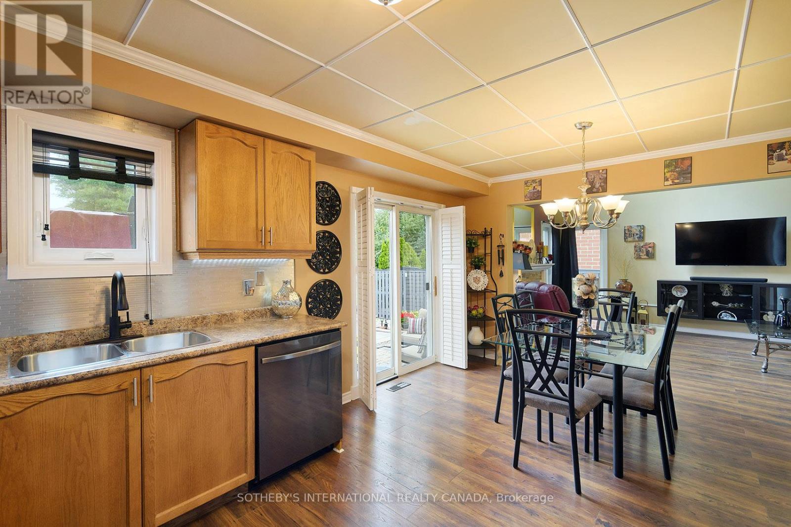 52 Monteith Crescent, Vaughan, Ontario  L6A 3M9 - Photo 11 - N13141904