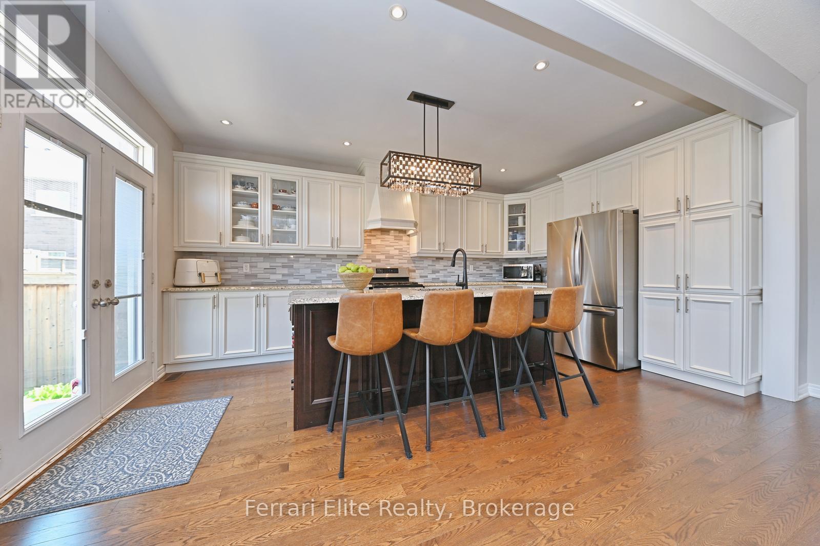 32 Copeland Crescent, Innisfil (Cookstown), Ontario  L0L 1L0 - Photo 11 - N13141916