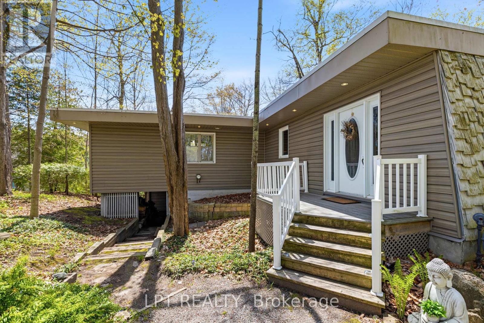 125 Sibbald Crescent, Georgina, Ontario L0E 1R0 - Photo 4 - N13141926