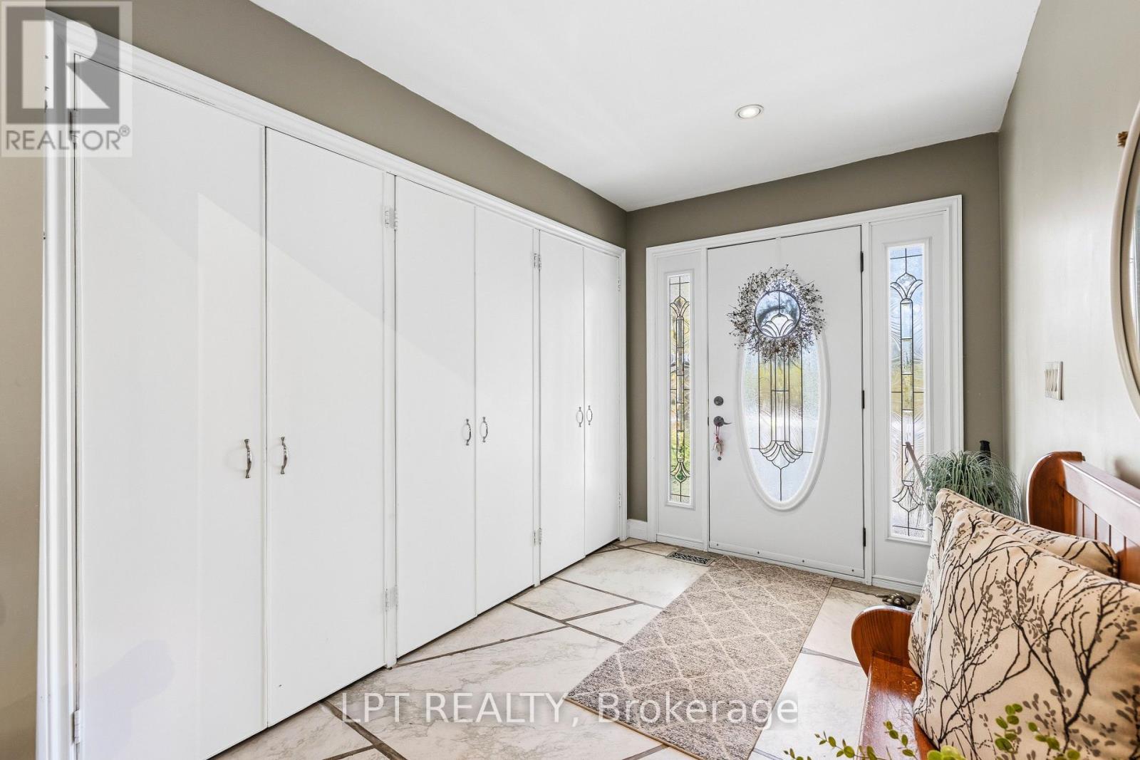 125 Sibbald Crescent, Georgina, Ontario L0E 1R0 - Photo 5 - N13141926