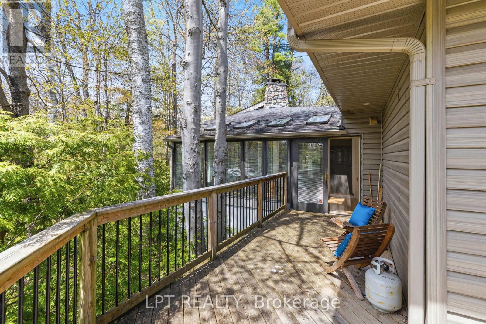 125 Sibbald Crescent, Georgina, Ontario L0E 1R0 - Photo 9 - N13141926