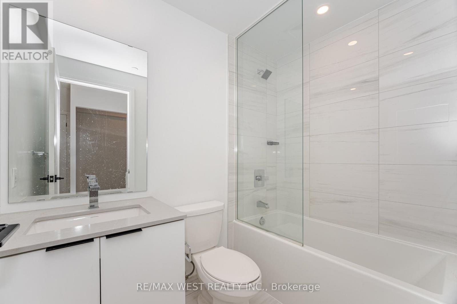 4007 - 70 Annie Craig Drive, Toronto, Ontario  M8V 0G2 - Photo 11 - W12790330