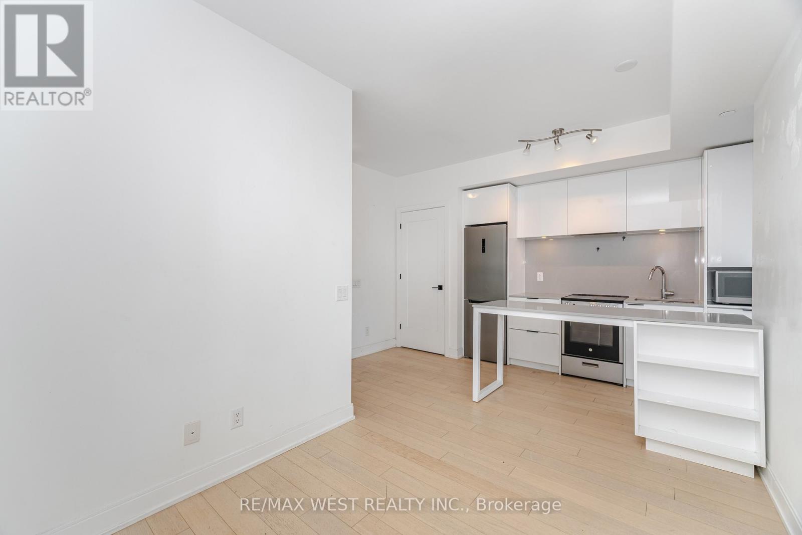 4007 - 70 Annie Craig Drive, Toronto, Ontario  M8V 0G2 - Photo 5 - W12790330