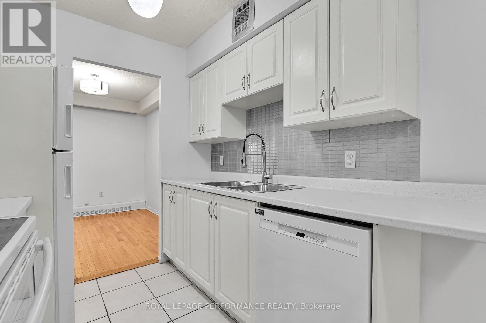 307 - 2400 Virginia Drive, Ottawa, Ontario  K1H 8L3 - Photo 20 - X13130184