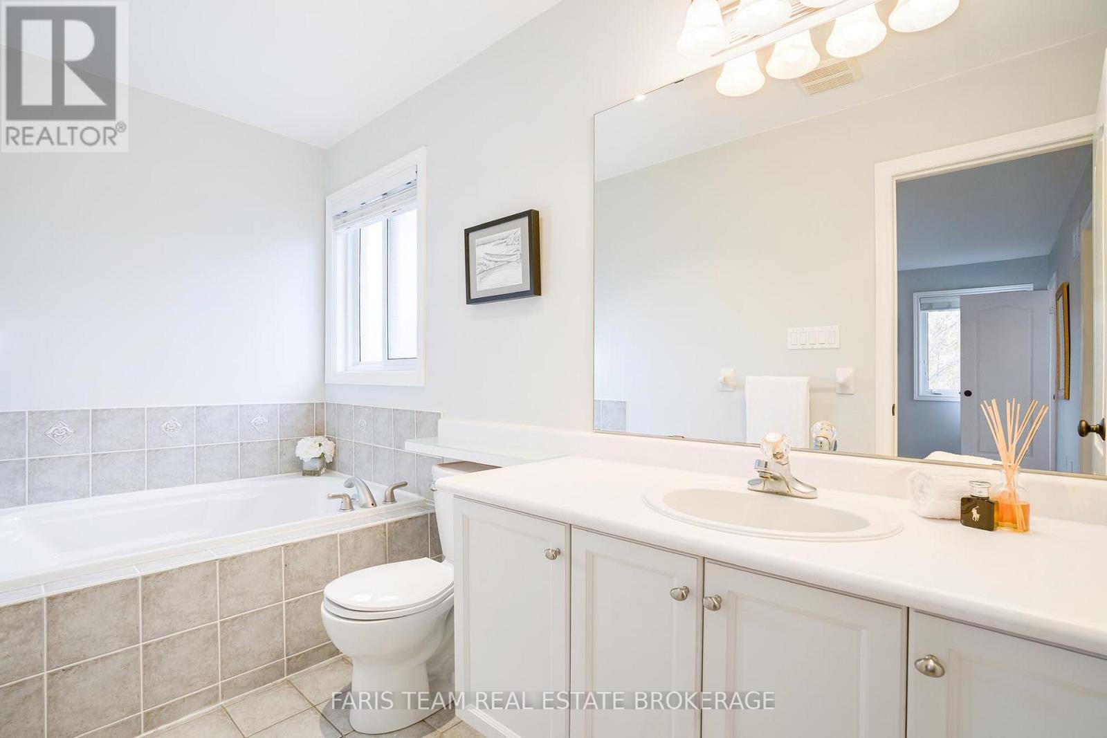 14 Bluewater Trail, Barrie (Bayshore), Ontario  L4N 0G8 - Photo 23 - S13141806