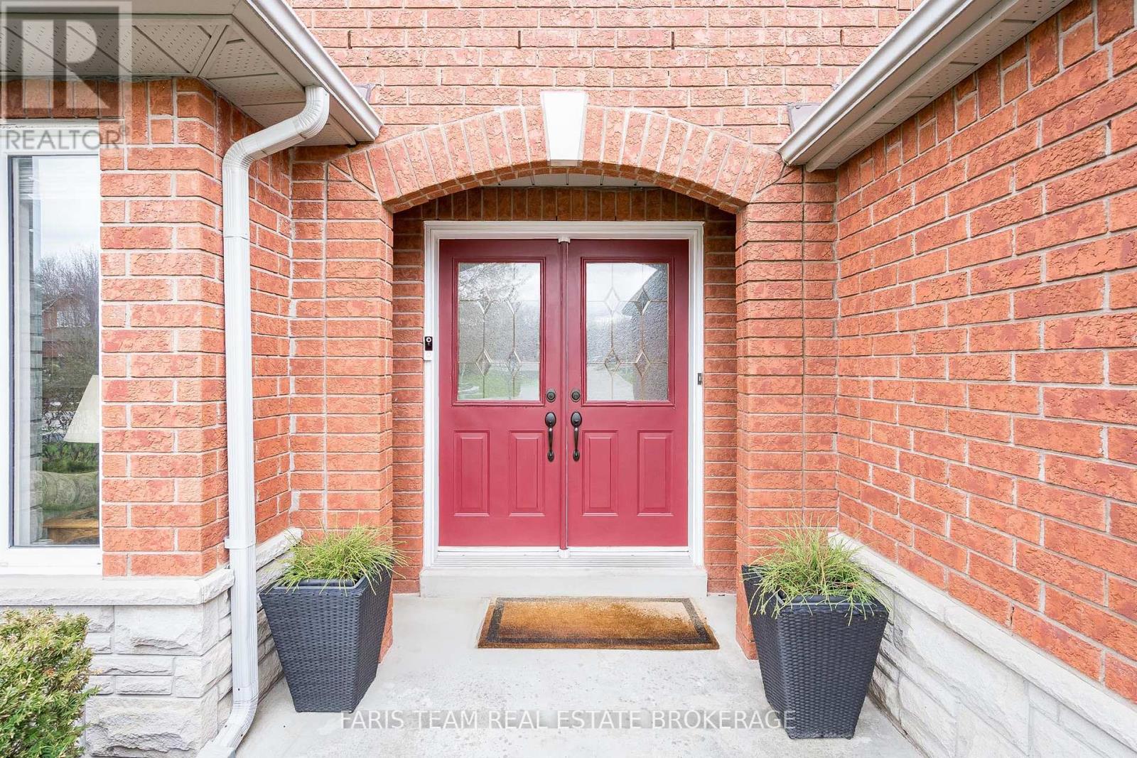 14 Bluewater Trail, Barrie (Bayshore), Ontario  L4N 0G8 - Photo 3 - S13141806
