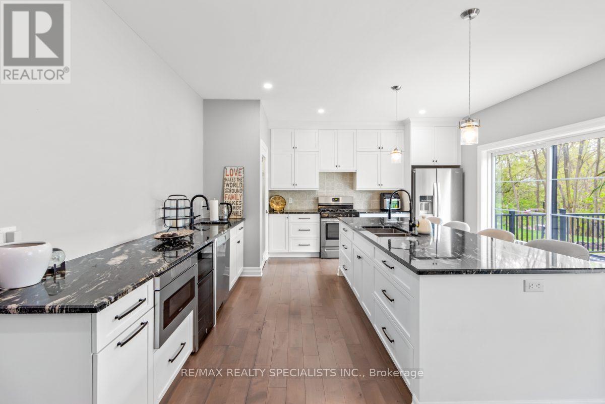 1076 7th Avenue, Hanover, Ontario N4N 2K1 - Photo 12 - X13112216