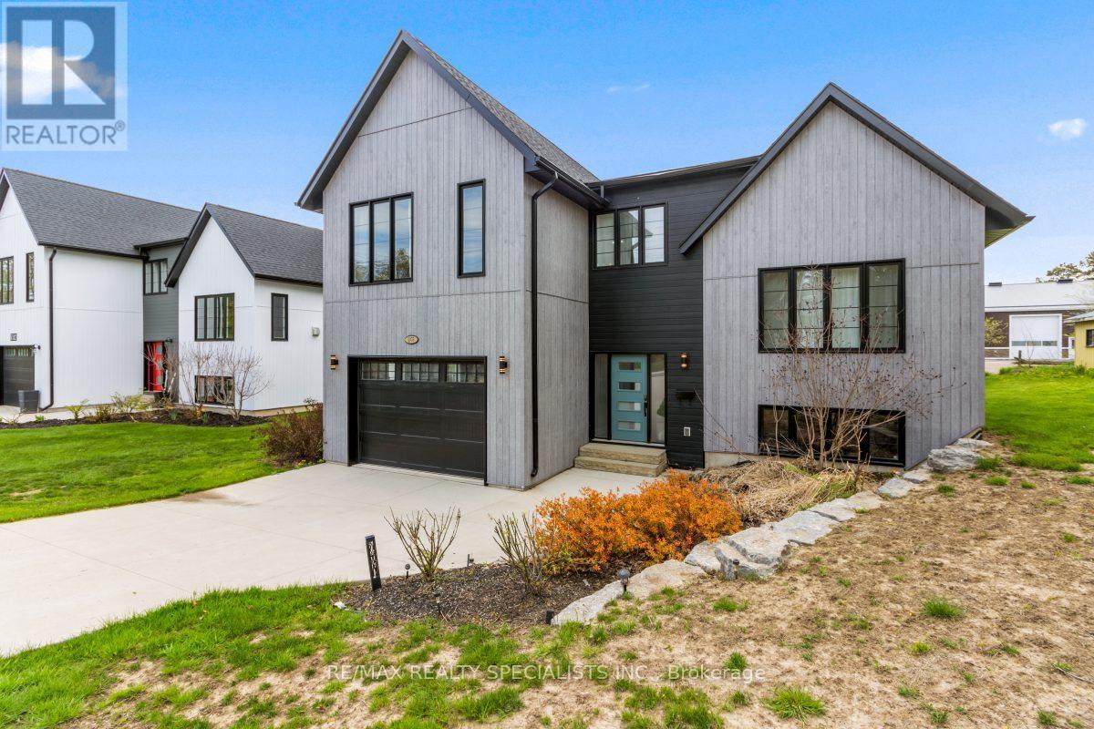 1076 7th Avenue, Hanover, Ontario N4N 2K1 - Photo 4 - X13112216