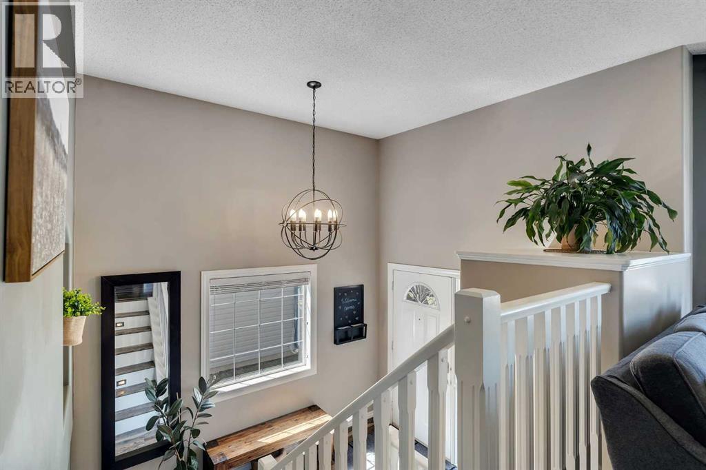 952 Silver Creek Drive NW, Airdrie, Alberta  T4B 2R6 - Photo 4 - A2309128