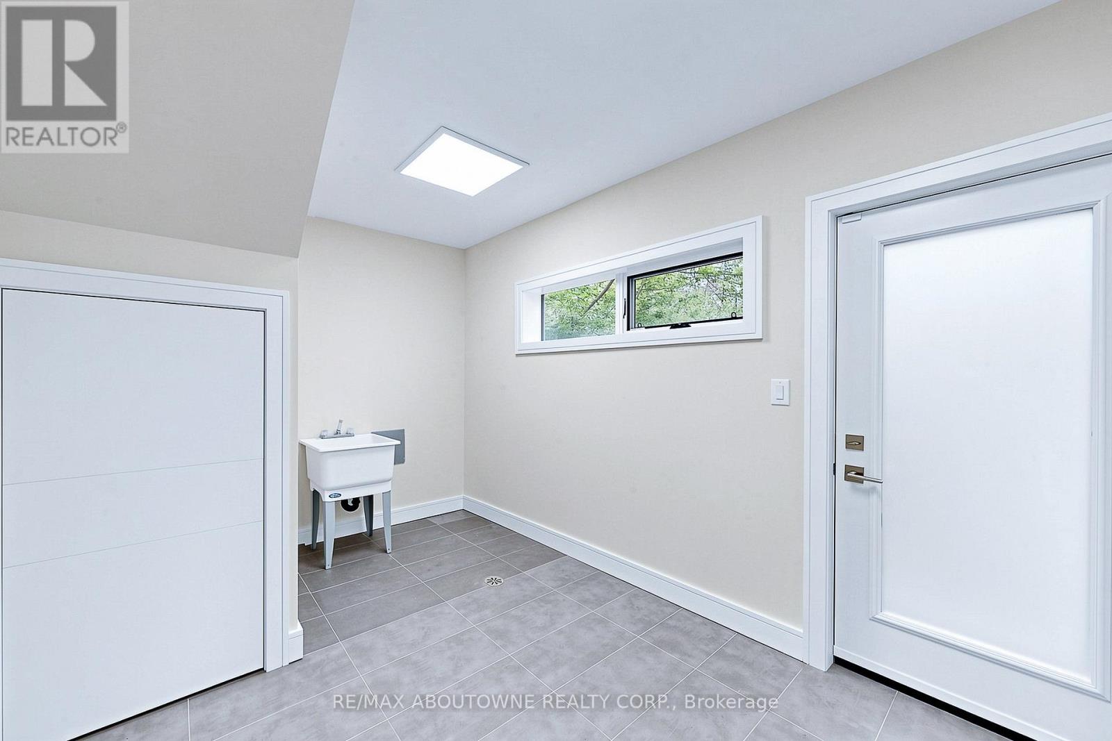 1364 Acton Crescent, Oakville, Ontario  L6J 2S5 - Photo 42 - W13141860