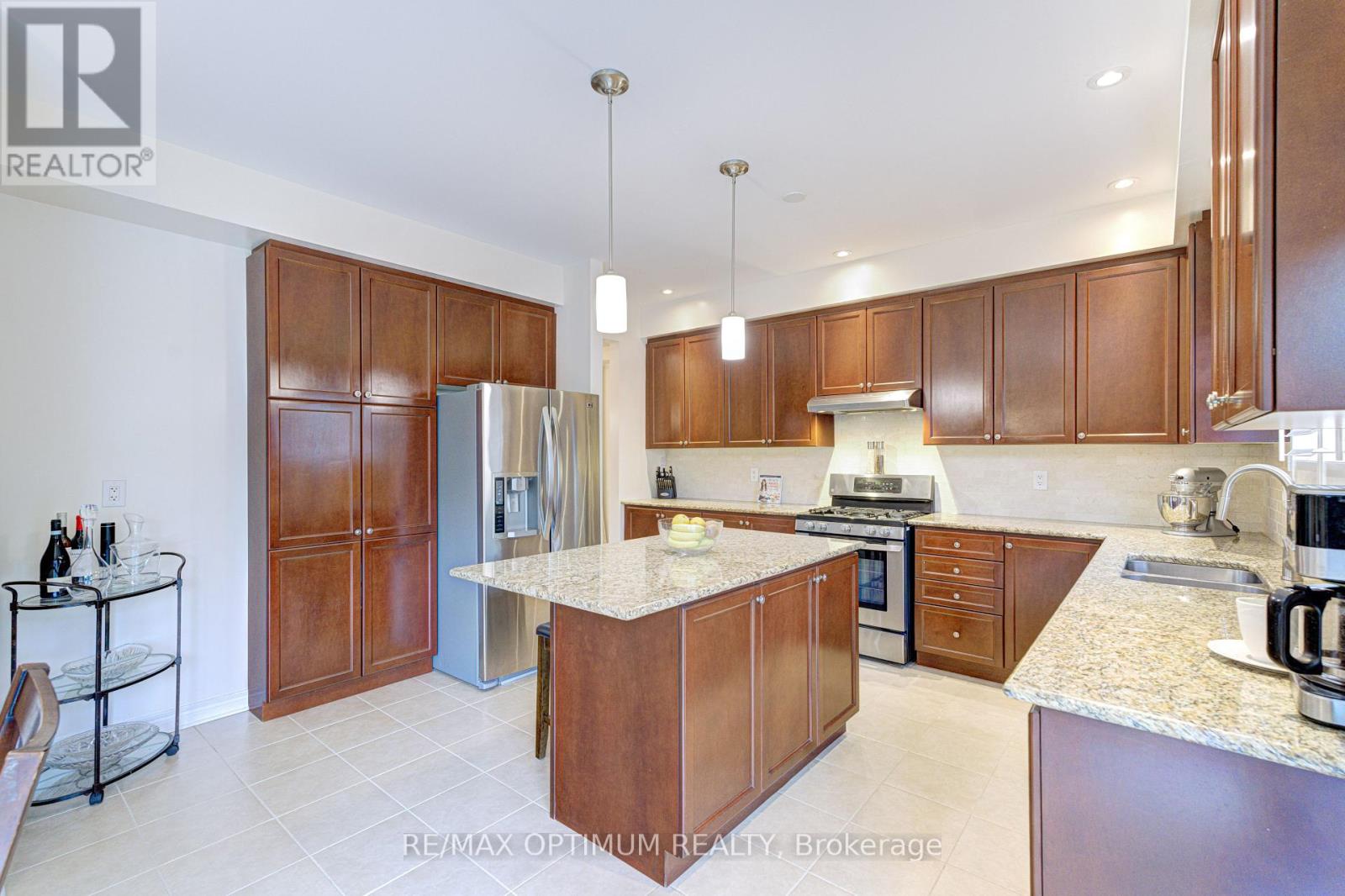 30 Sorbonne Drive, Brampton, Ontario  L6P 1Z3 - Photo 14 - W13141870