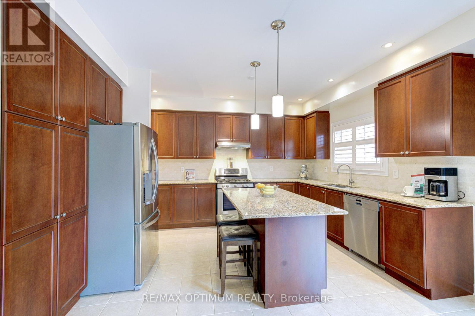 30 Sorbonne Drive, Brampton, Ontario  L6P 1Z3 - Photo 15 - W13141870