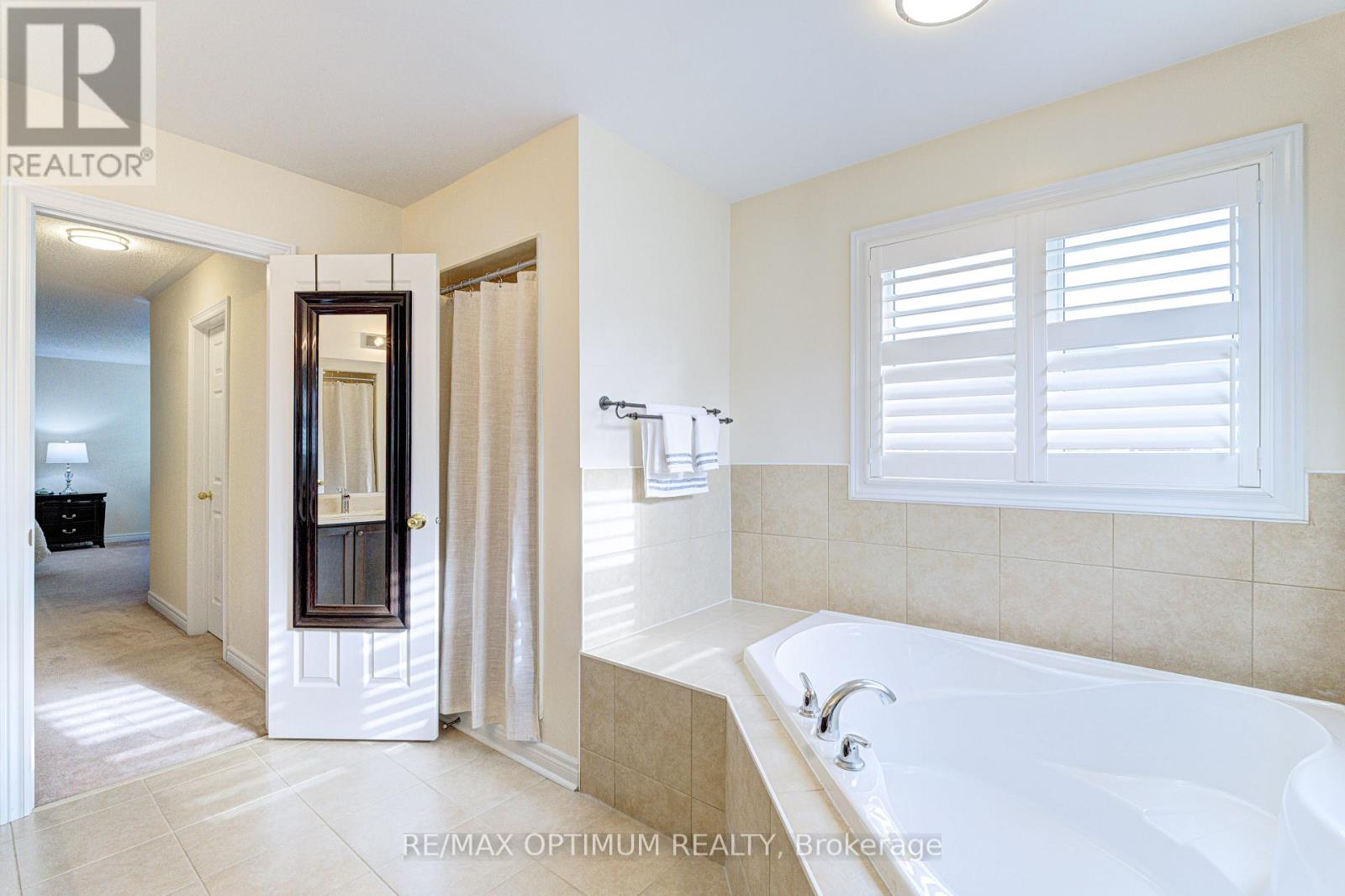 30 Sorbonne Drive, Brampton, Ontario  L6P 1Z3 - Photo 23 - W13141870