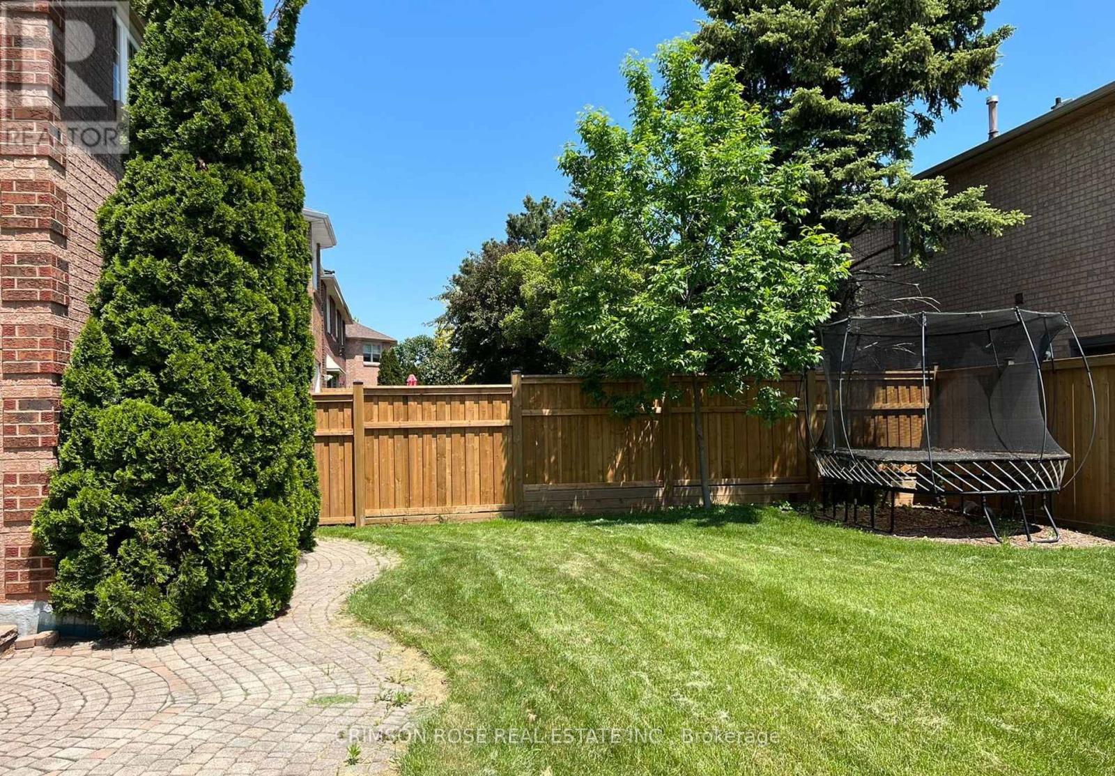 2037 Schoolmaster Circle, Oakville, Ontario  L6M 3A1 - Photo 29 - W13141872