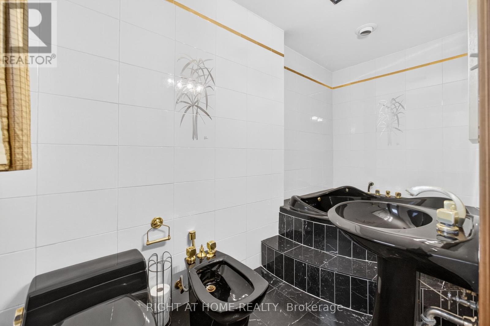 20 Pine Ridge Lane, Brampton, Ontario  L6W 1G6 - Photo 22 - W13141910