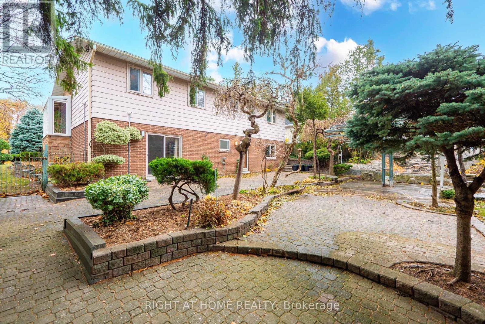 20 Pine Ridge Lane, Brampton, Ontario  L6W 1G6 - Photo 39 - W13141910