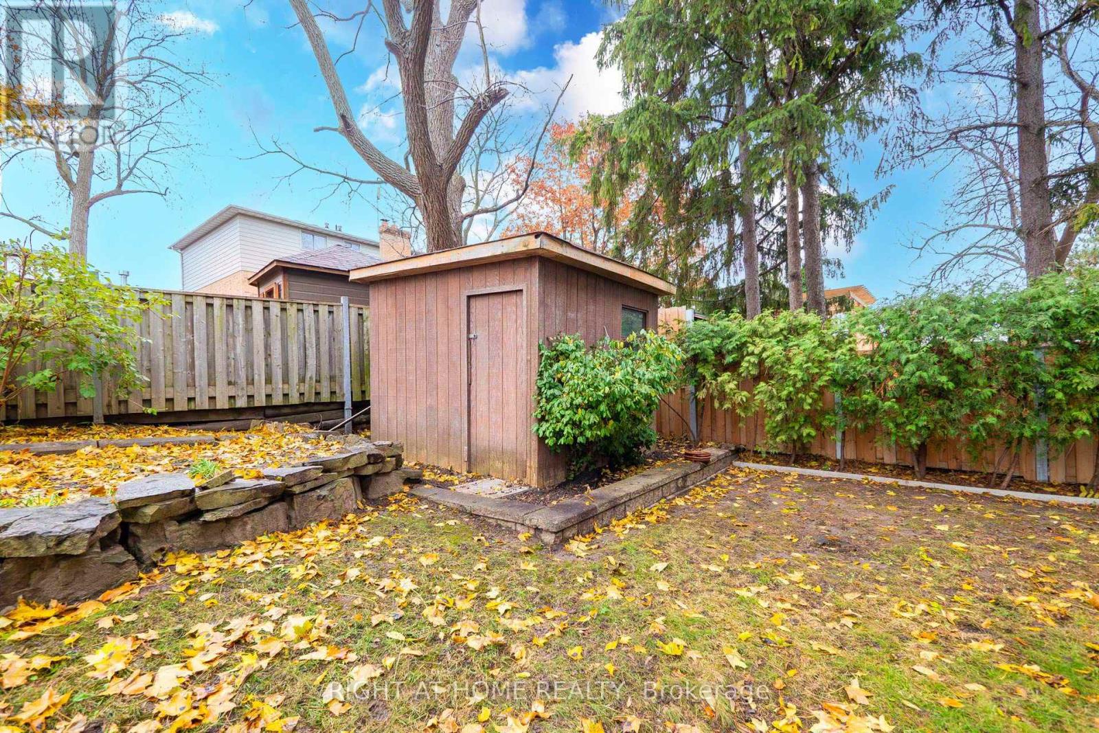 20 Pine Ridge Lane, Brampton, Ontario  L6W 1G6 - Photo 45 - W13141910
