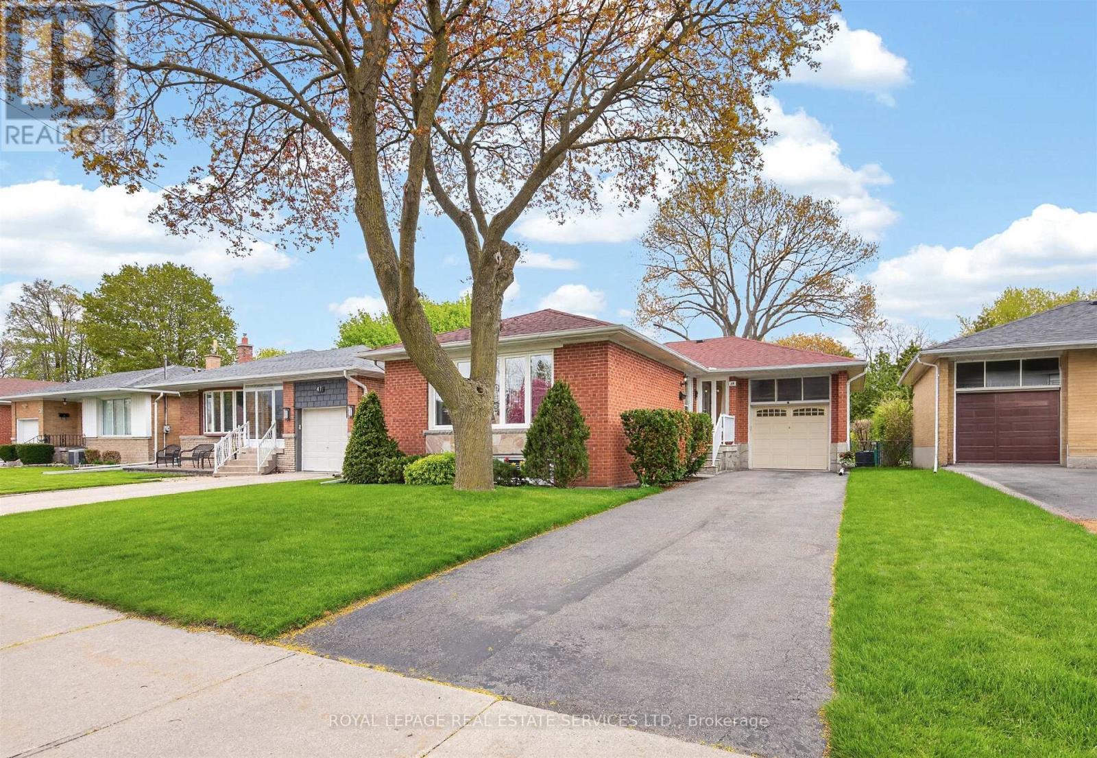 49 Stevenharris Drive, Toronto, Ontario  M9C 1V2 - Photo 33 - W13141912