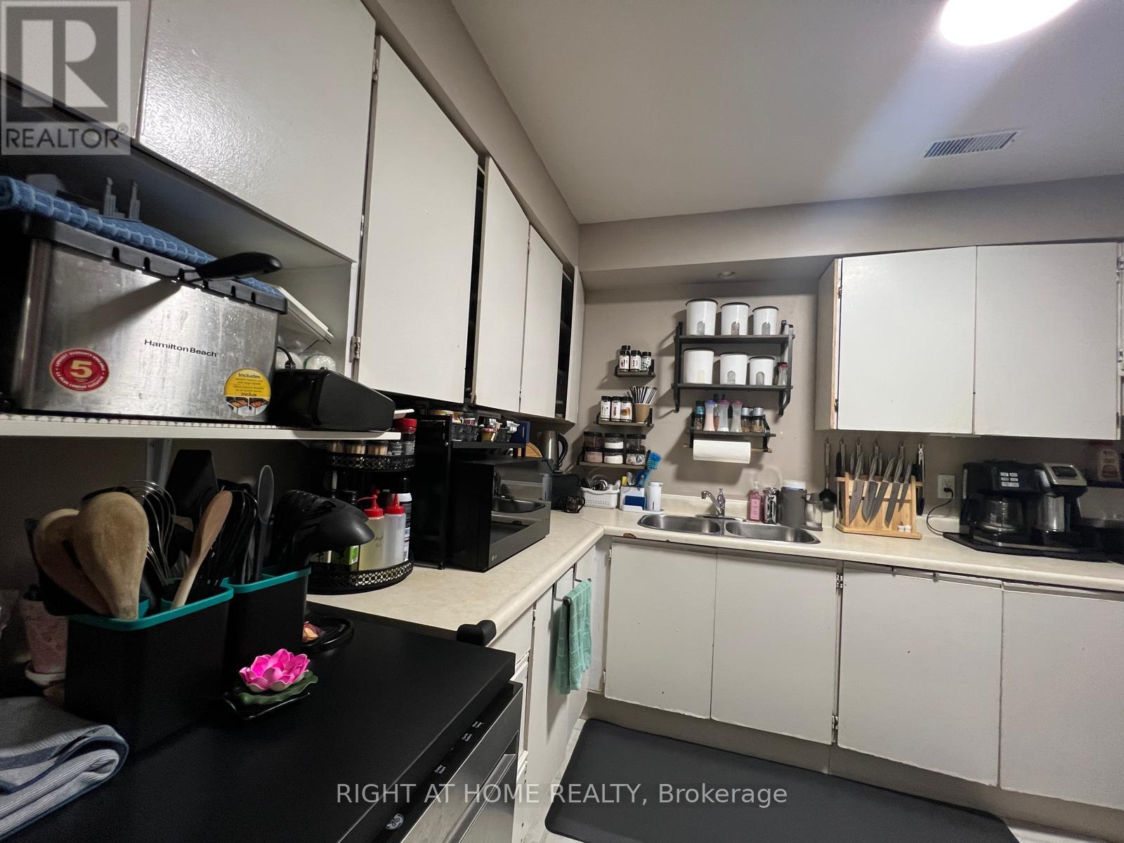 81 - 135 Chalmers Street S, Cambridge, Ontario N1R 6M2 - Photo 7 - X13141838