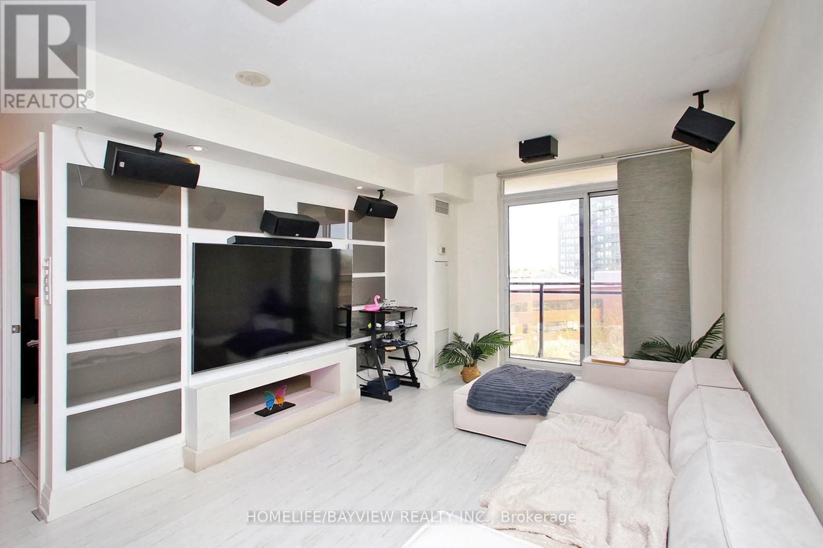 601 - 55 De Boers Drive, Toronto, Ontario  M3J 0G5 - Photo 7 - W13013088